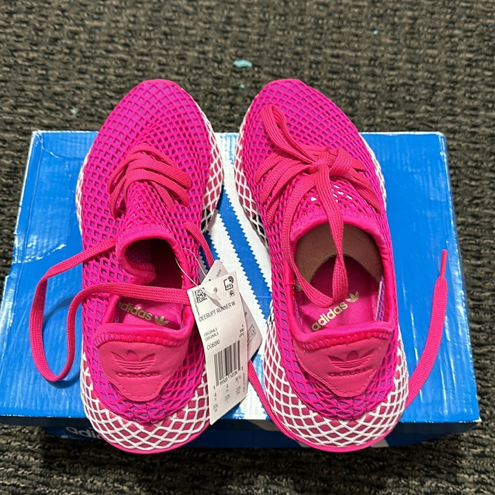 Adidas - Picture 3 of 5